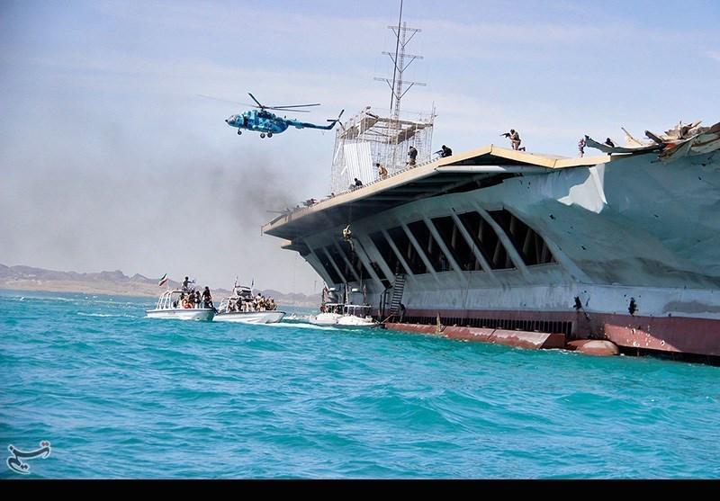 Iran bombs 'mock' US Aircraft Carrier in naval drills 6 B sf0L0WkAAAcvH