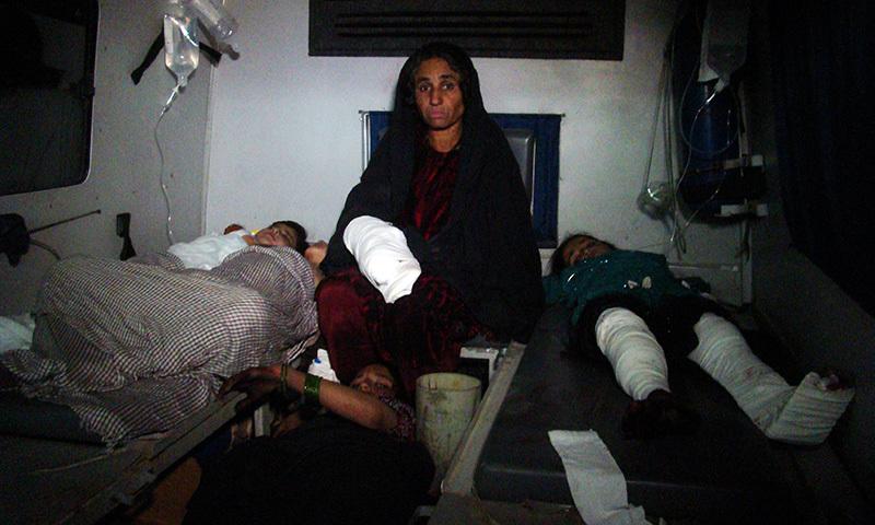 Deadly New Year: Tragedies mar festivities around the world 2 B6QgZmrCAAAqFzT
