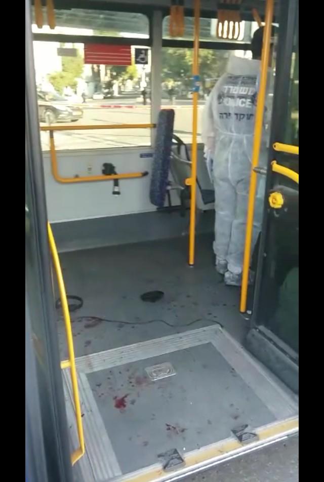 At least 10 stabbed on Tel Aviv bus, Palestinian attacker arrested 5