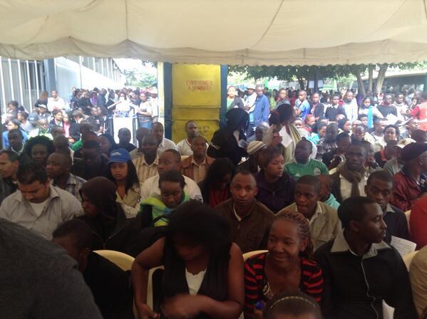 Nairobi mall siege: 200 hostages freed, military ‘in control’ of building 2 BUwKHl9CAAEqNSm