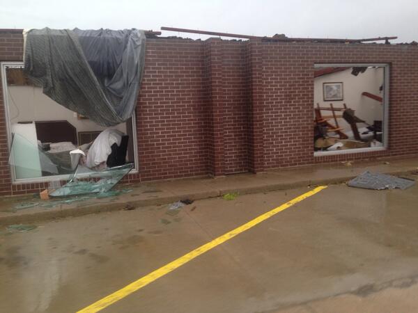 Baseball-Sized Hail Storm Hits Nebraska 4 BpPjkrYCAAAu0gj
