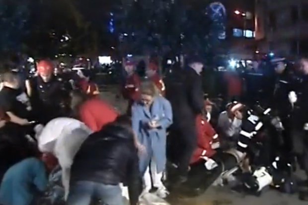 27 dead, dozens injured in Bucharest club explosion 3 CSmTpzBWwAAoznc