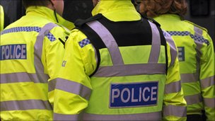 Men arrested in anti-terror raids 1 50494606 009320805 1