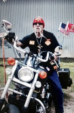 Obama Massacres Innocent Waco Bikers Over Putin Fears 4 pbc4