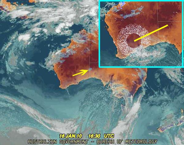 Huge rings appear over Australia, is HAARP involved? 4 MiniRingsLeavingSW ZoneMovi