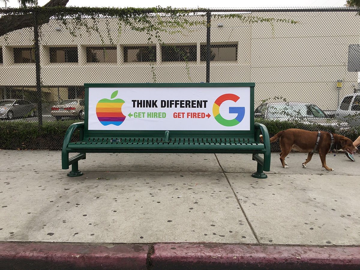 Fired Engineer James Damore calls Google "Goolag" in HQ protest 4 tCZmKEh