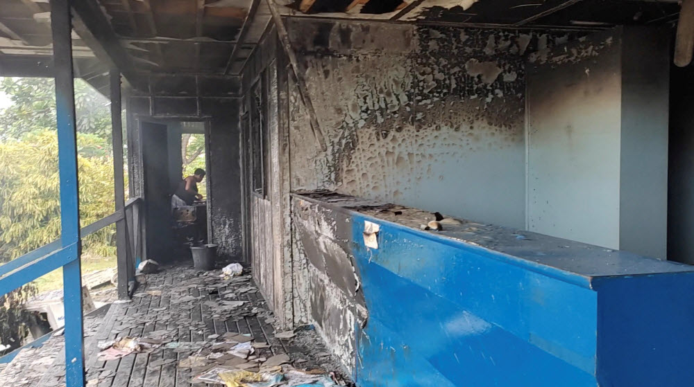 Australia Sends Military to Solomon Islands as Rioters Torch Government Buildings 2 tRIEjw7
