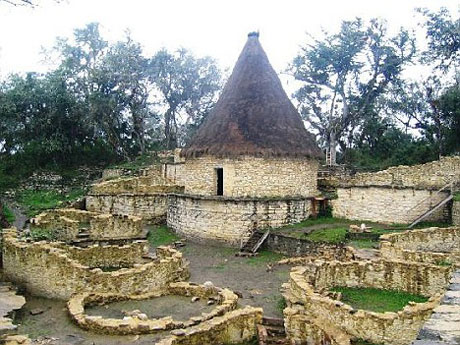 Ancient City belonging to the white-skinned ‘Cloud People’ Chachapoyas discovered in Peru 1 5409chachapoyas1