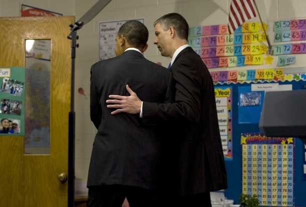US President Obama Uses Teleprompters During Speech At Elementary School 7