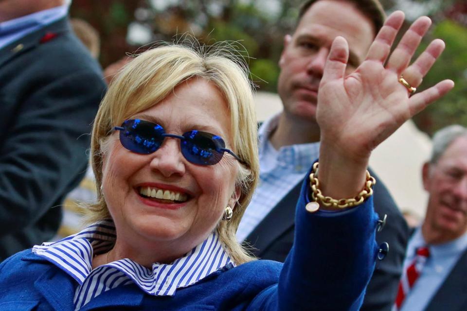 More Hillary Health Issues Surface, DNC Set to Replace Her, VICTORY FOR TRUMP! 1 Hillary's wore Anti-Seizure Blue Lenses Glasses on 9/11 memorial day in New York, before and after her total collapse.