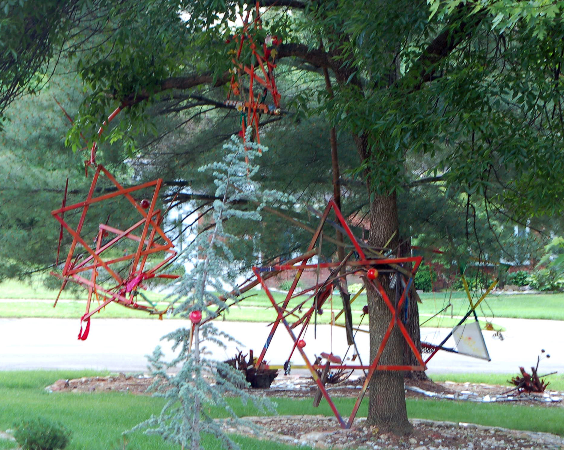 Ballwin Property Owner Gets Jail Time over Yard Art 9 May 2010 105