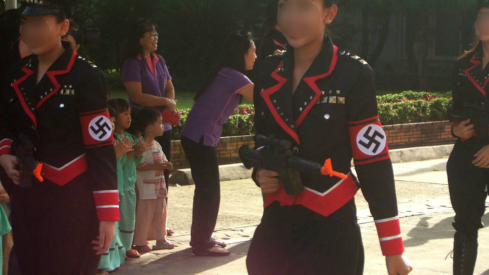 Taiwan Students Parade as Nazis to Protest Teacher Who Wanted Muslim Parade 2 wvTSaWs