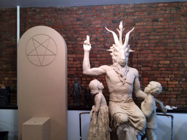Putin “Vision” Of War With “Satanic America” Terrifies Kremlin 2 zdz3